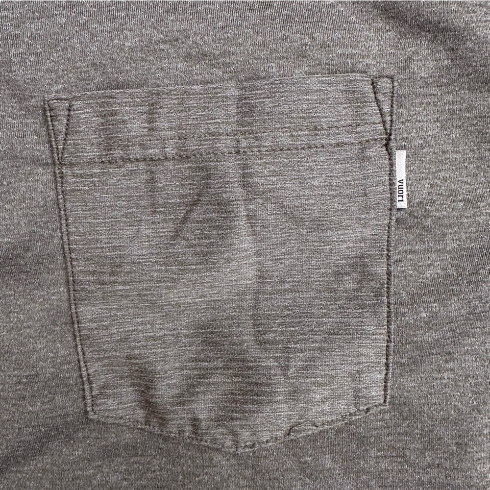 Vuori Men’s Tradewinds Performance Pocket T Shirt Athletic Short Sleeve Crew XXL - Picture 3 of 7